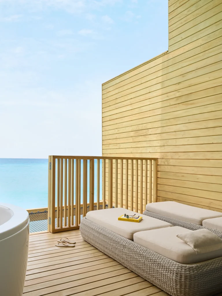 Overwater Villa4