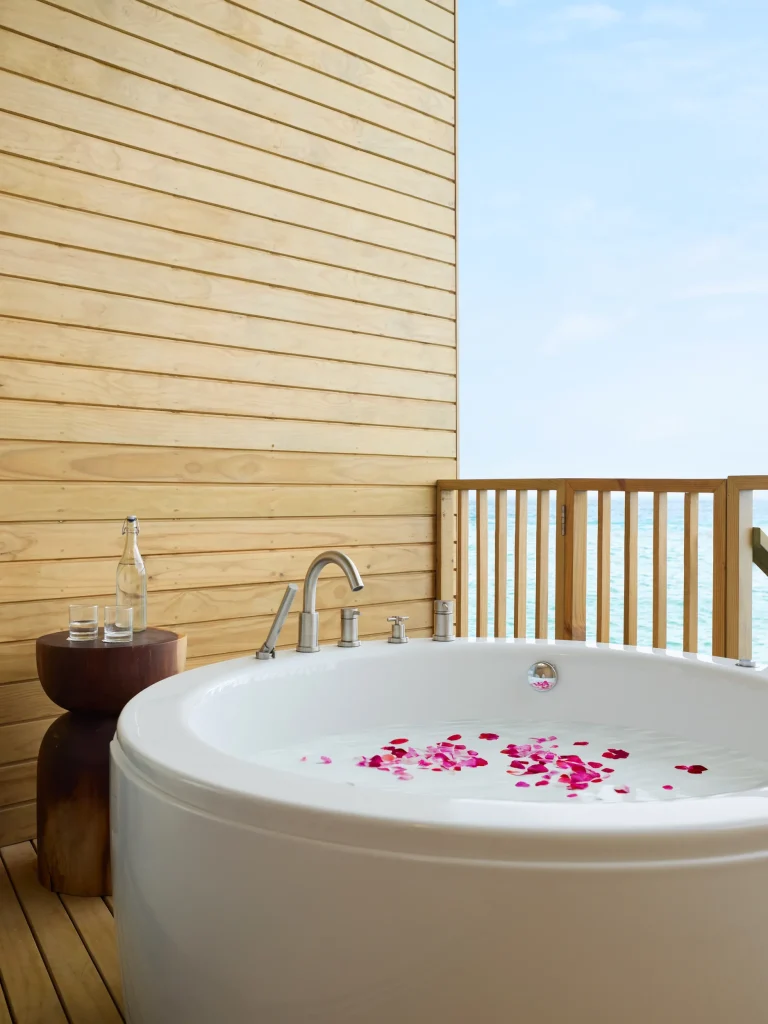 Overwater Villa6