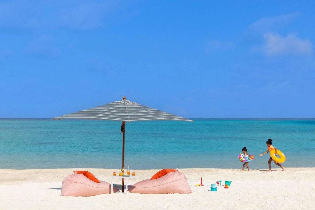 cmlm-beach