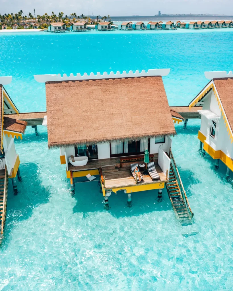 Saii Lagoon overwater villa (2)